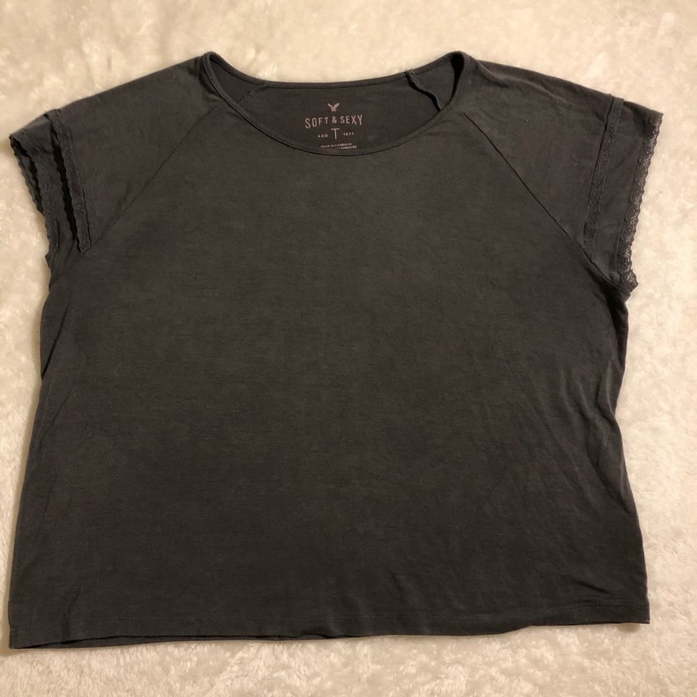 AE Soft and sexy cropped shirt